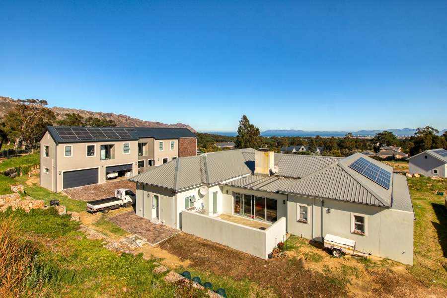 8 Bedroom Property for Sale in High Riding Country Estate Western Cape